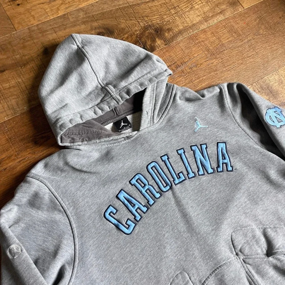 Jordan Hoodie Men L Grey Vintage UNC Tar Heels Basketball Athletic Sweatshirt